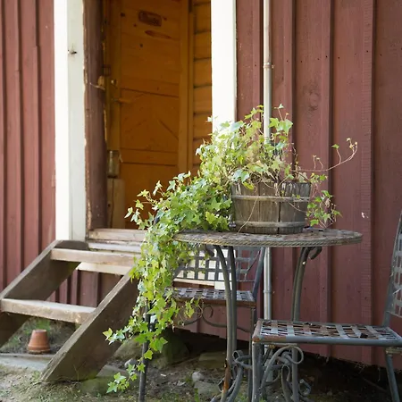 Feriegård Luomajaerven Hevoskievari