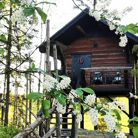 Luomajaerven Hevoskievari Feriegård Karhoinen