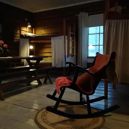 Luomajaerven Hevoskievari Feriegård Karhoinen