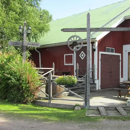 Feriegård Luomajaerven Hevoskievari *