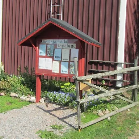 Luomajaerven Hevoskievari Feriegård *